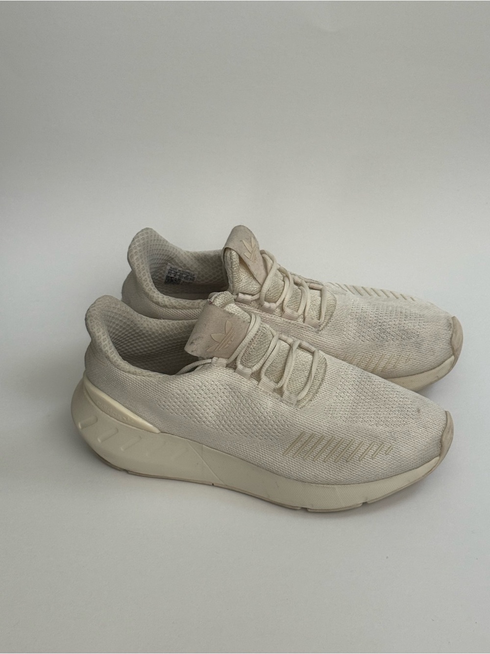 adidas Originals Swift Run 22 Wonder White Sneakers 7.5 🤍